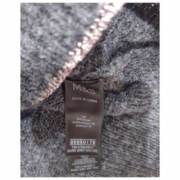 MARKS & SPENCER Super Star Sweater Size M Gray Metallic Silver Retro Top Simple - Picture 6 of 6